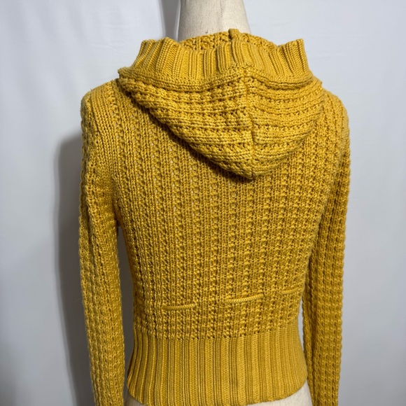 H&M • Cropped Knit Hooded Button Cardigan Yellow 34 XS ASO Luna Lovegood - Picture 5 of 9